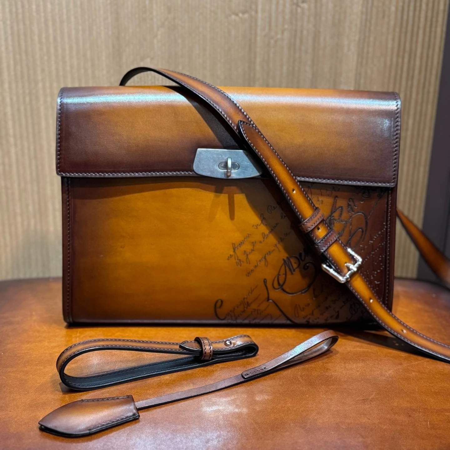 

DIMY 2025 new men's bag business handbag horizontal briefcase computer bag casual men's bag shoulder bag