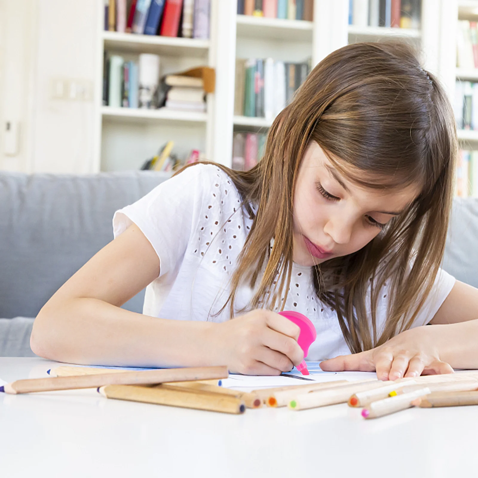 

2pcs Fluorescent Pen Petal Shape Highlighter For Students Writing Supplies Colorful Markers Smooth No Leak Study Work Stationery