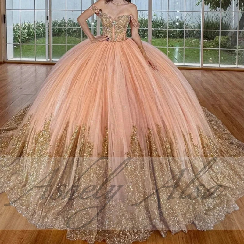 Elgant Mexican Off Shoulder Crystal Illusion Gold Applique Lace Up Big Ball Skirt Women Prom Party Dress Sweet 15 16 Quinceanera