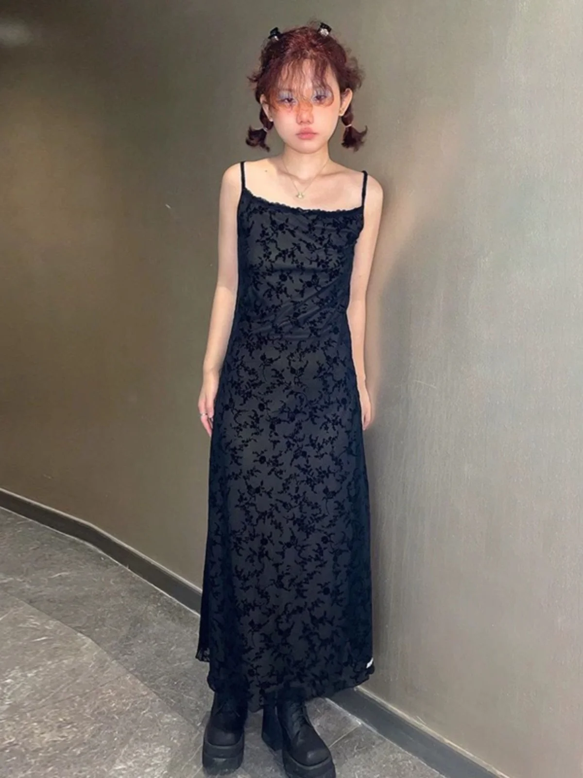 

k Revival Cherry Blossom Velvet Floral Lace Long A-Line Dr Chinese Sle High Waist One oulder Svel Embroidered...