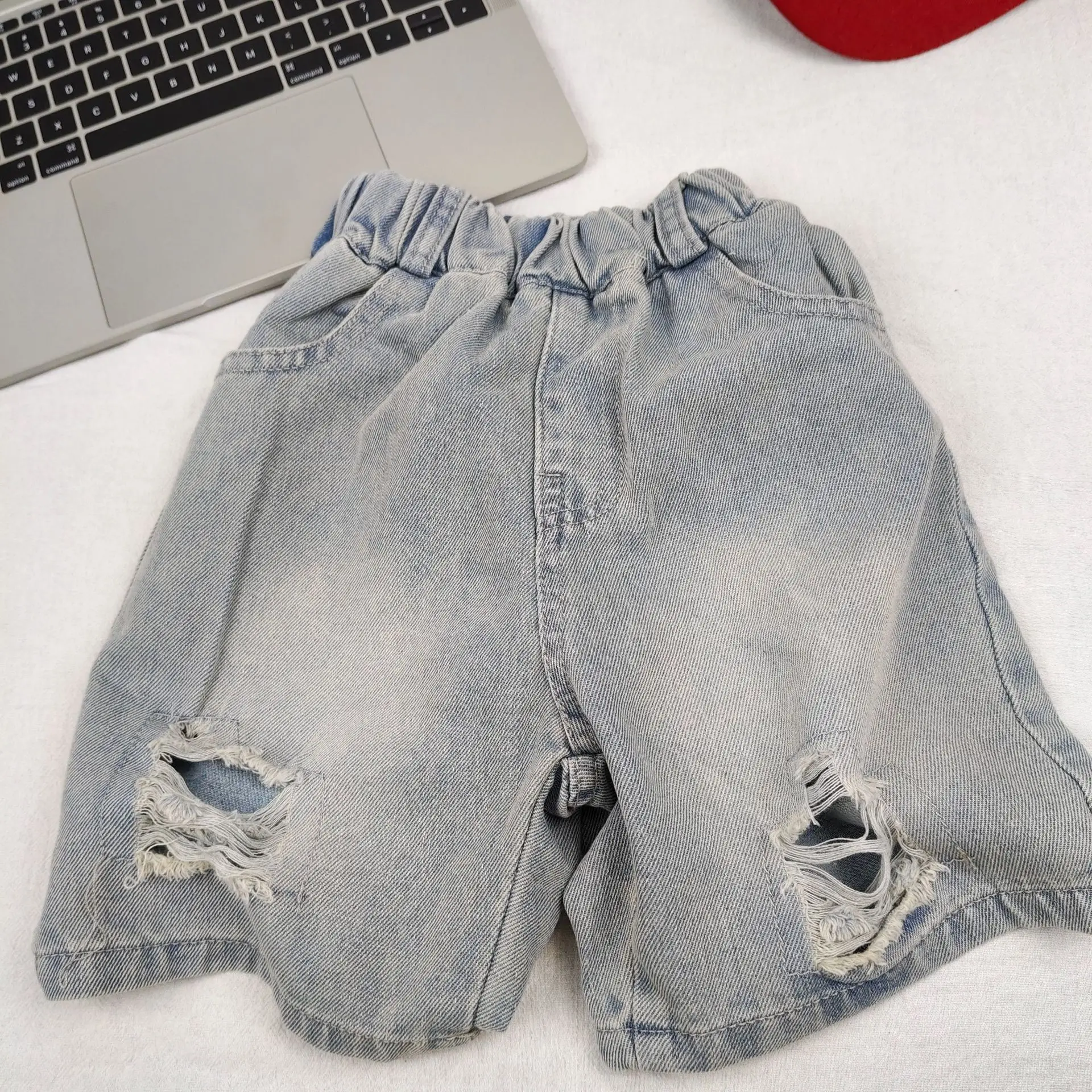 Summer New Boys Denim Shorts Kids Solid Color Fashion Cool Ripped Hole Jeans Children Elastic Casual Pocket Five Shorts 2-8Years