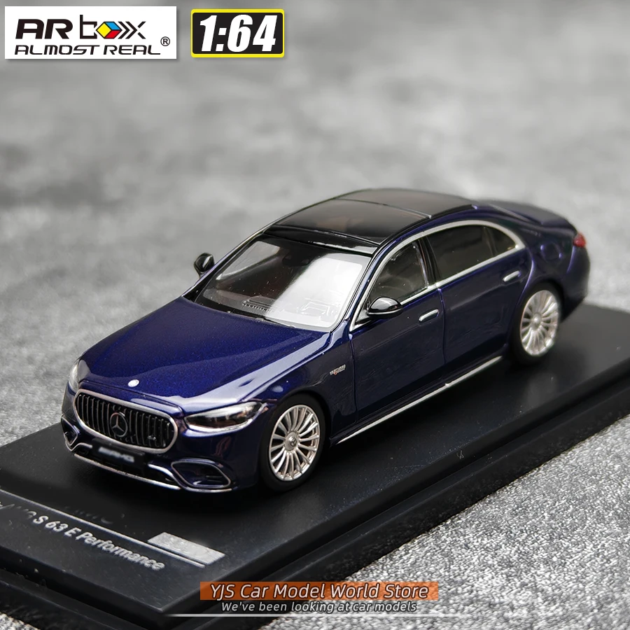 メルセデス・ベンツ マイバッハ S850 と AMG S63 Eミニカー セット メルセデス・ベンツ マイバッハ S850 と AMG S63 Eミニカー セット