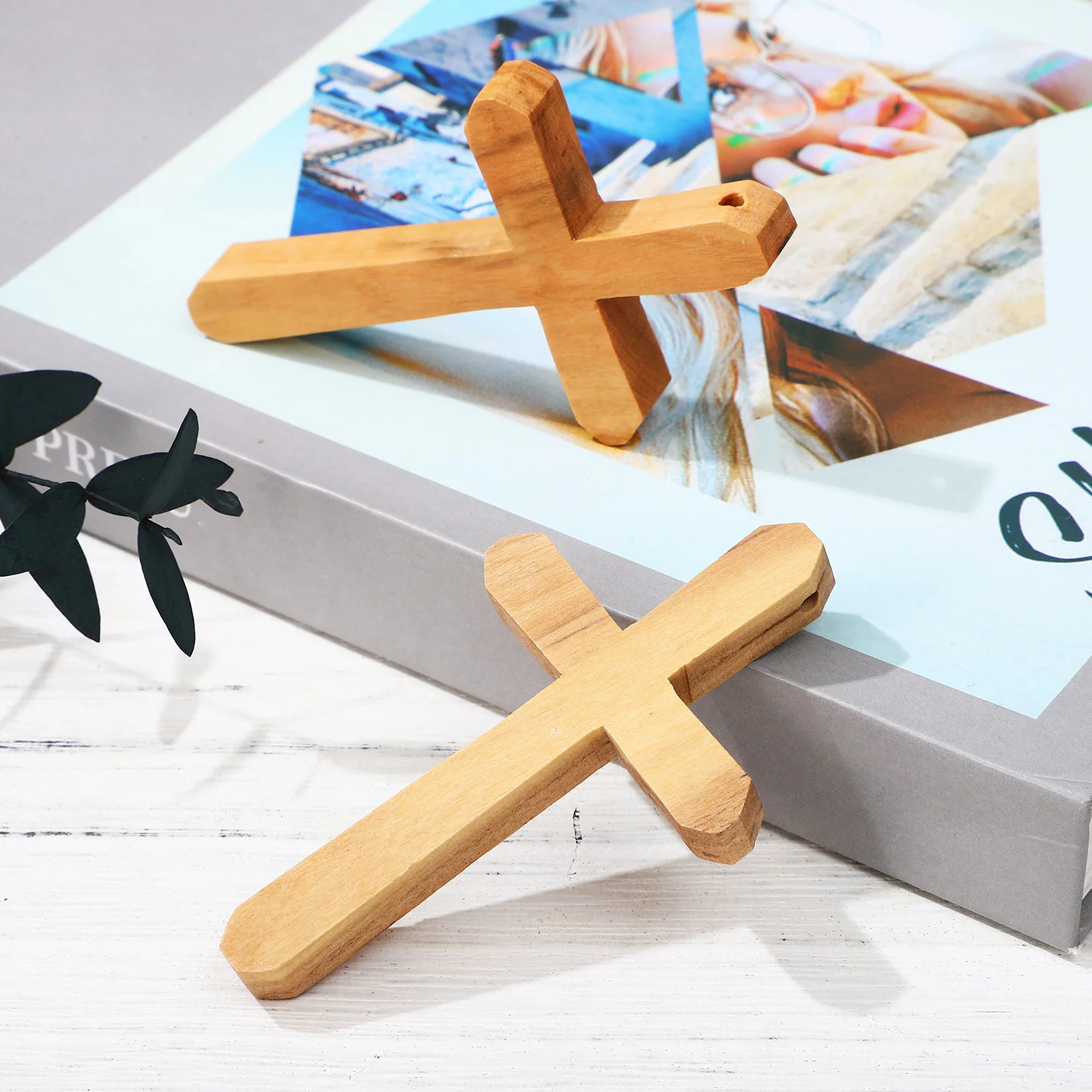 

2Pcs Olive Wood Cross Small Wooden Crucifix Christian Prayer Cross Baptism Gifts Decoration Wooden Crosses for Wall