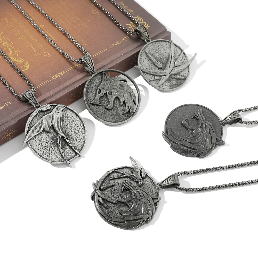 Retro Punk Wizard Necklace Monster Hunter Wild Wolf Hunting Head Logo Pendant Game Cosplay Accessory Jewelry Gift - view 2