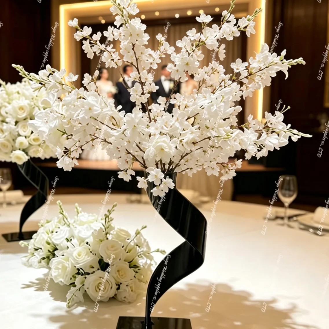 5pcs Table Lamp Shaped metal Hurricane Candlestick black Gold Metal Wedding Candle Holder for Party Home Wedding Table Decor