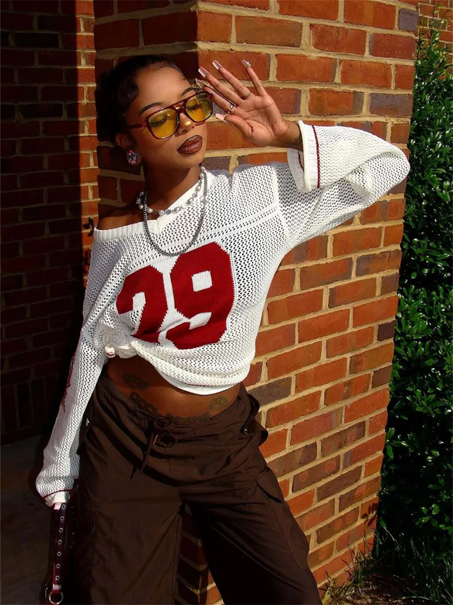 Kliou camiseta de crochê casual feminina, tendência de outono, estampa com decote em V, manga cheia, moda de rua, estilo esportivo, pulôver clássico
