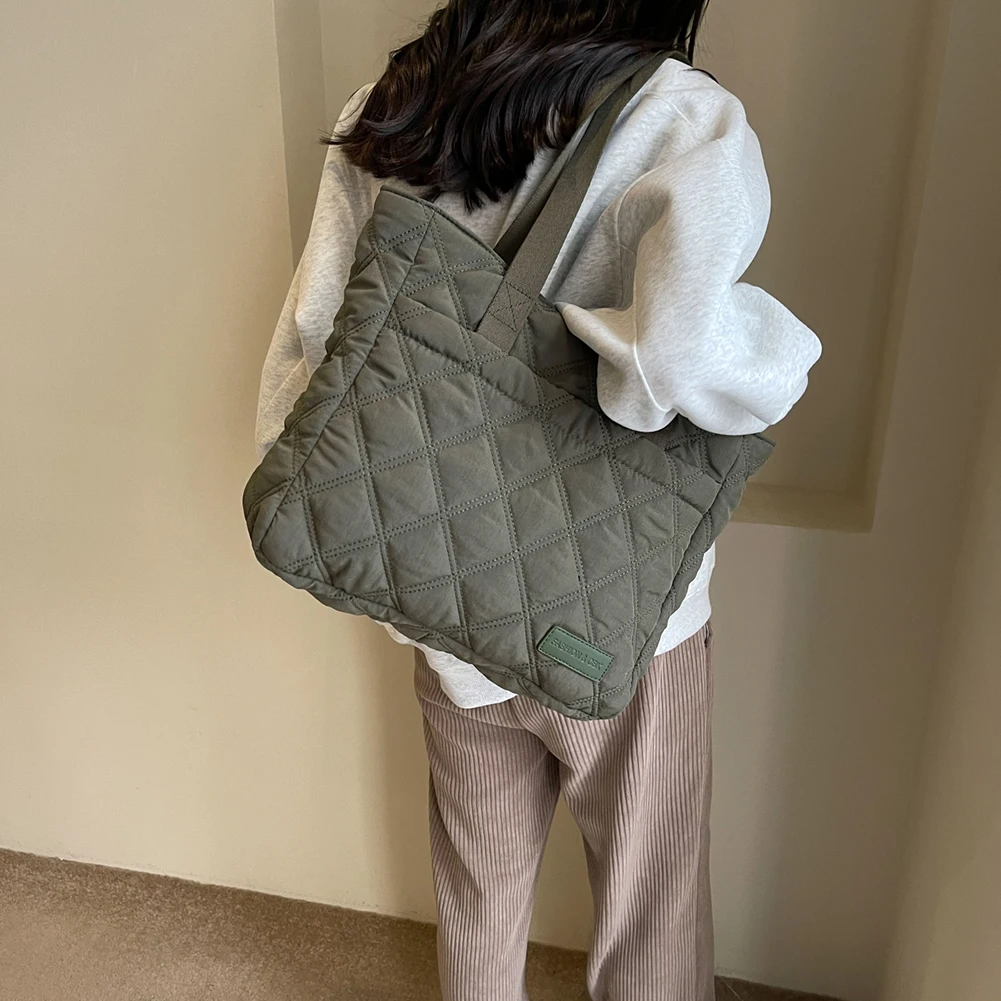 Quilted Women\'s Handbag Diamond Lattice Casual Underarm Bags Large Capacity Tote Bags Ladies Shoulder Bags Puffer Commuting Bags