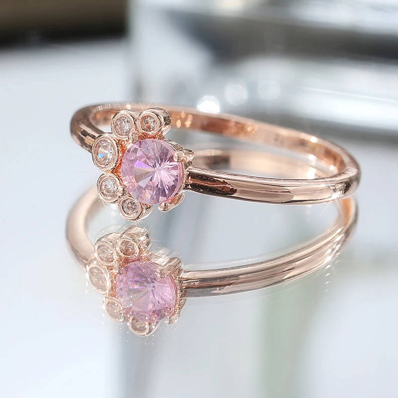 Klassischer Damenring in Roségoldfarbe mit eingelegtem weiß-rosa CZ, geometrischer Schmuck für den täglichen Gebrauch und Partys – Detail 2