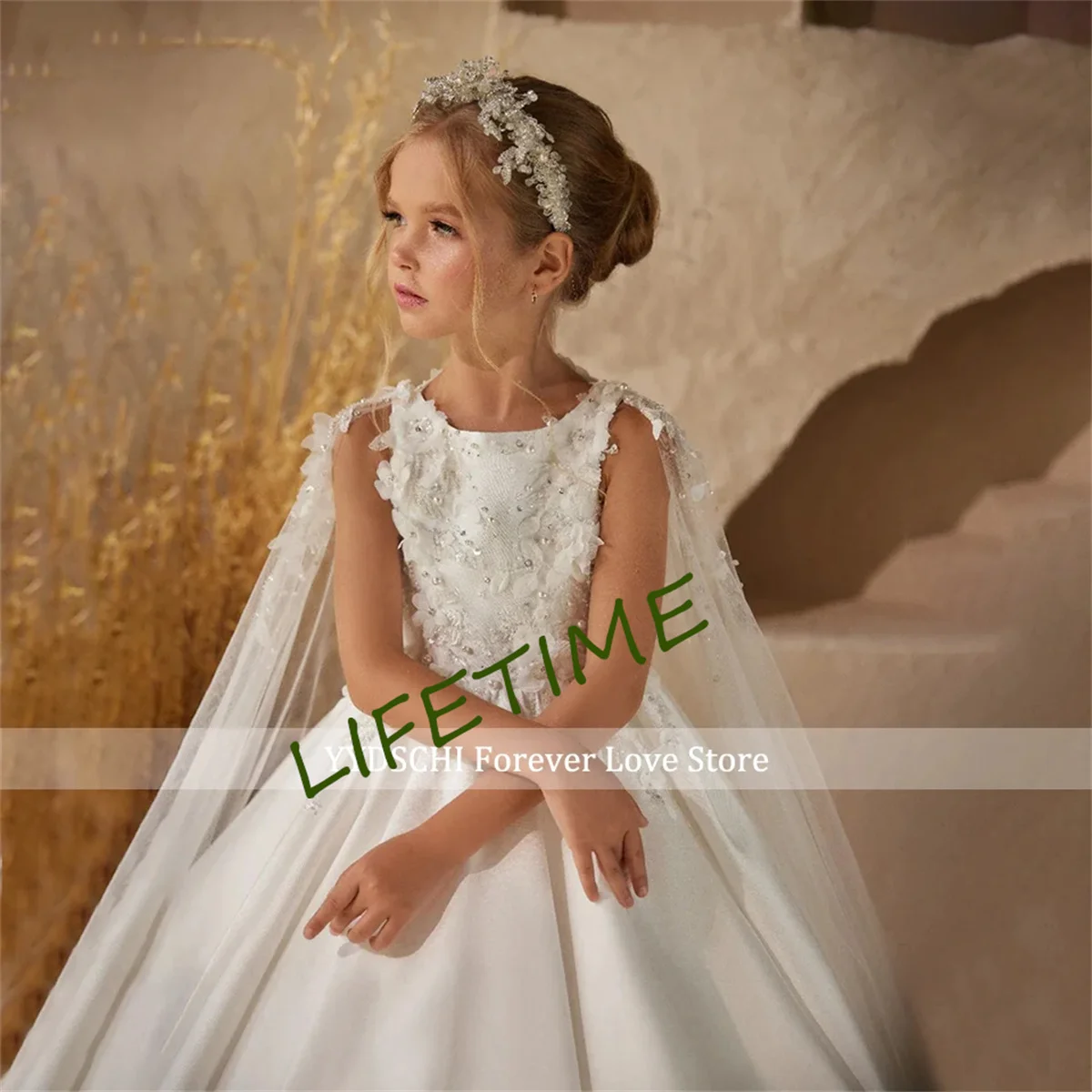 Luxury White Lace Appliques Flower Girl Dress With Cape 2024 A-Line O-Neck White Sleeveless Pearls Beading First Communion Gown