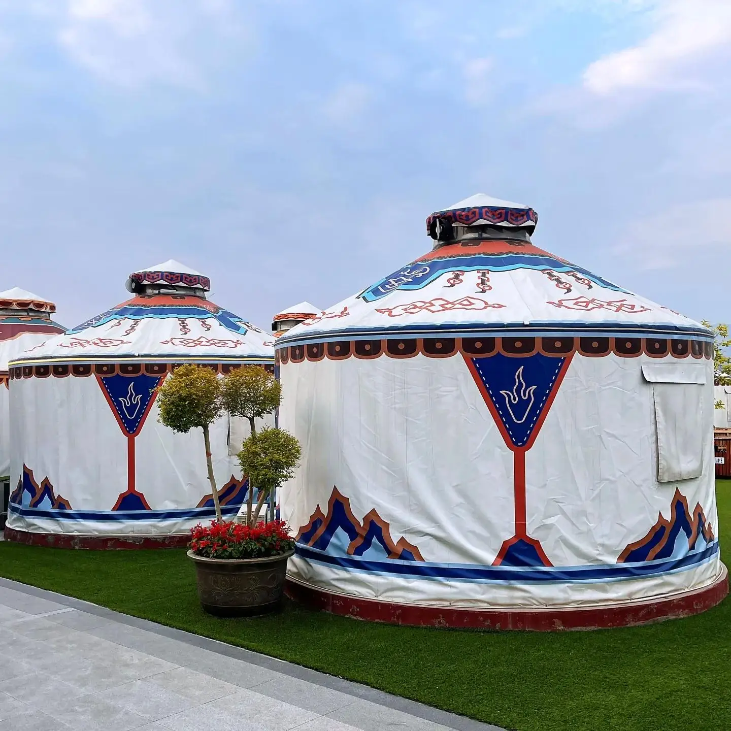 

5M 6M 8M Luxury Mongolian Yurts Mongolian PVC Hotel Tent Weatherproof Tent House with Bathroom for Restaurant Farmhouse
