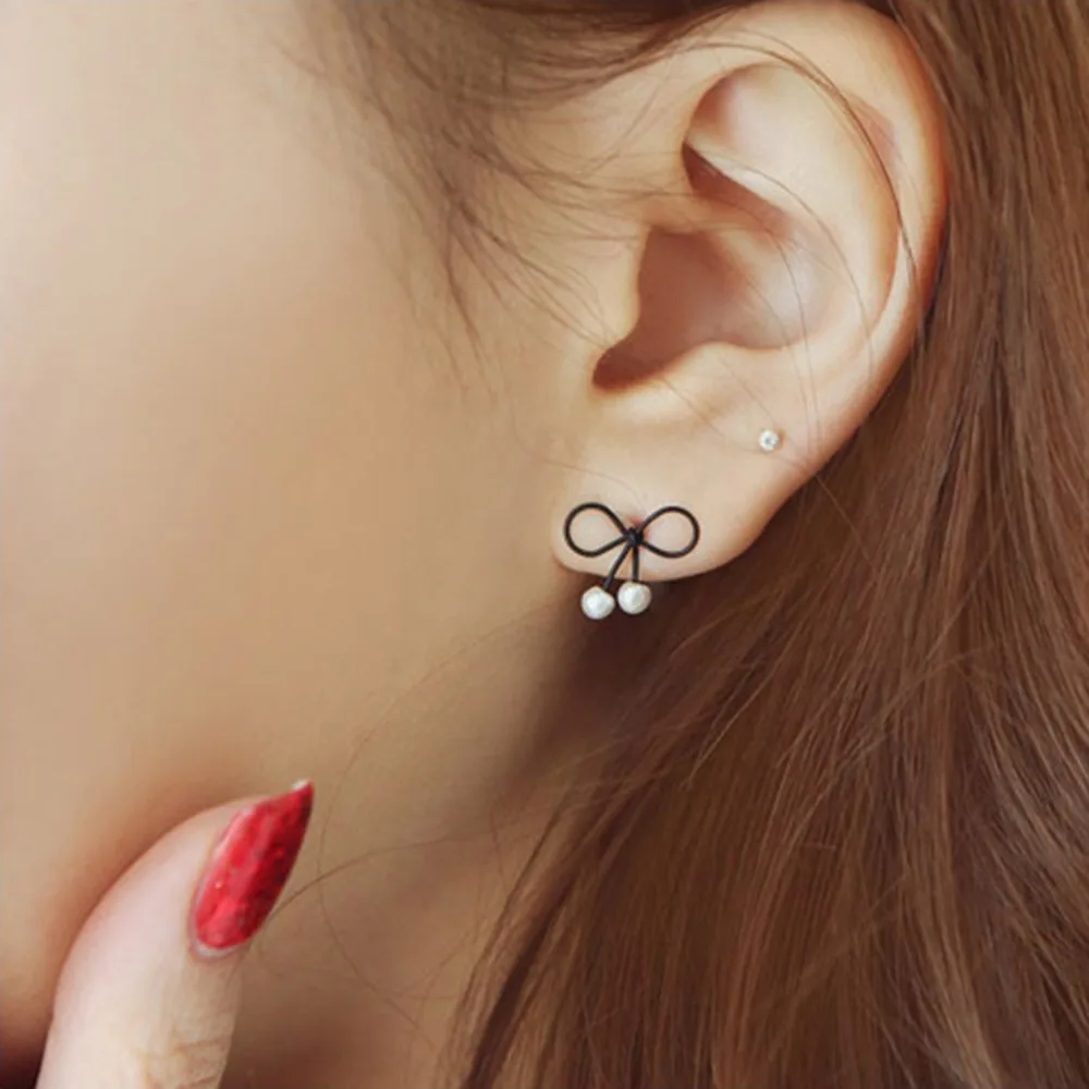 1pair Korean Imported Jewelry  Delicate Black Bow-shaped Pearl Earrings for The Ears