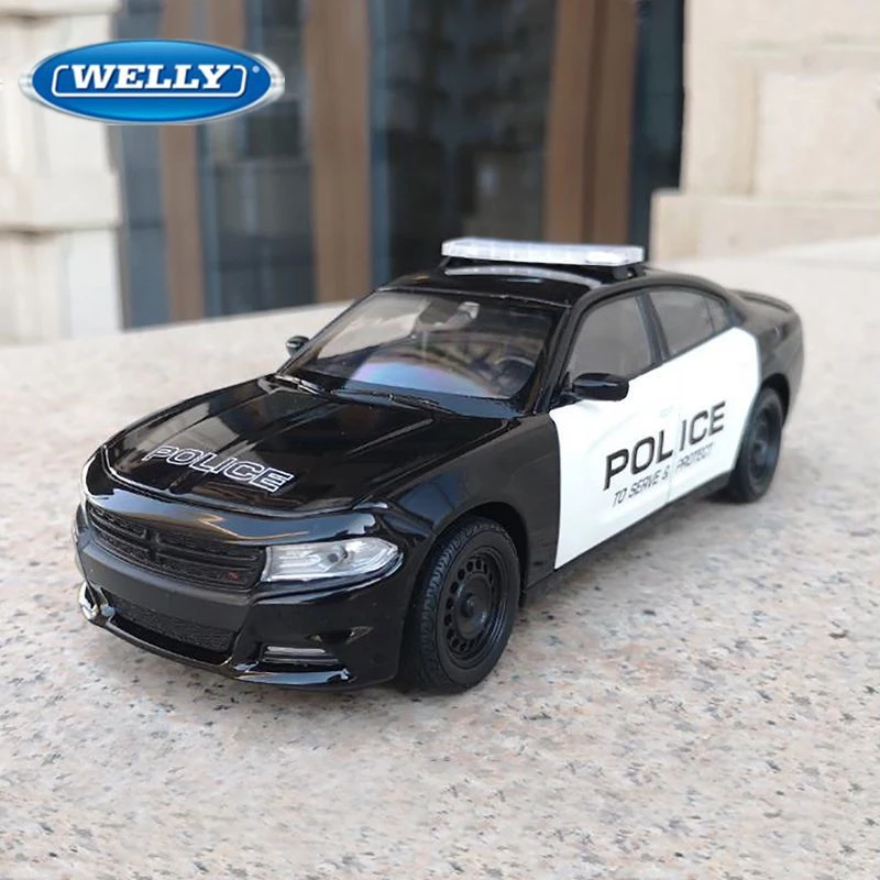 

WELLY 1:24 2016 Dodge Charger Pursuit Alloy Car Model Diecasts Metal Police Sports Car Model High Simulation Childrens Toys Gift