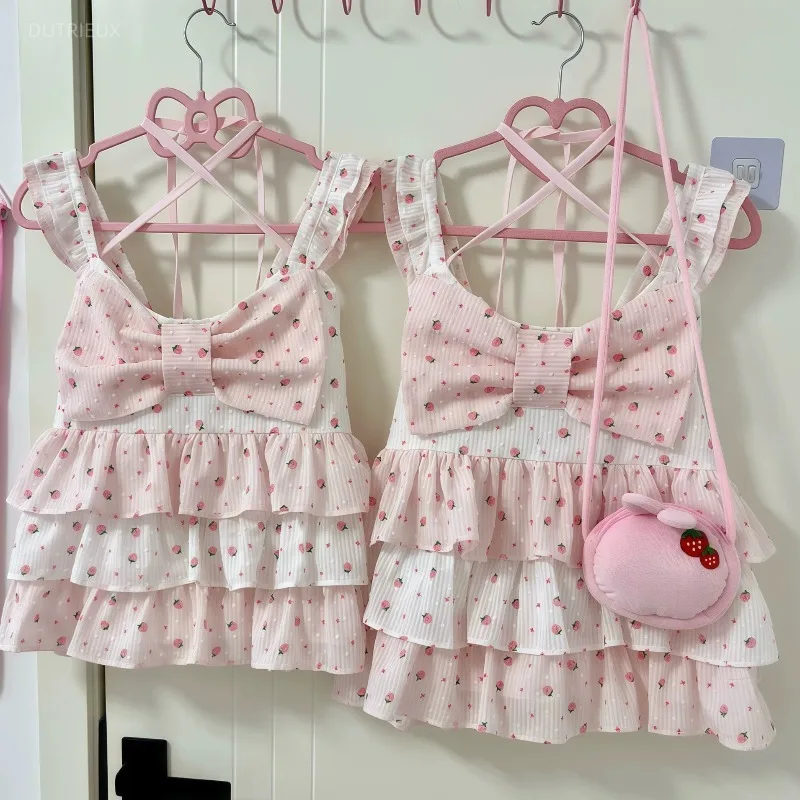 Contrast Strawberry Print Ropa Mujer Summer New Halter Women's Tanks Sweet Cute Tops Ruffles Cake Top Kawaii Lolita Clothes