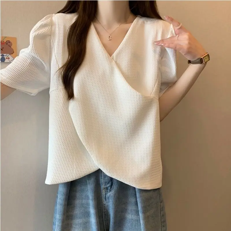 Odzież damska koreańska elegancka słodka Kawaii asymetryczny Design koszulka letnia z krótkim rękawem jednolite, luźne Y2K Streetwear topy