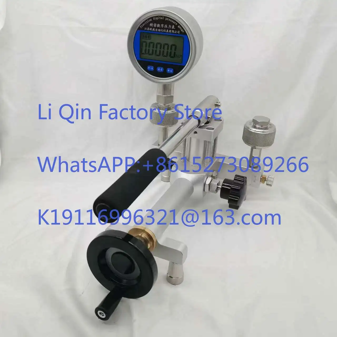 Portable hand-held air pressure calibration table vacuum pressure source, on-site calibration of pressure transmitter
