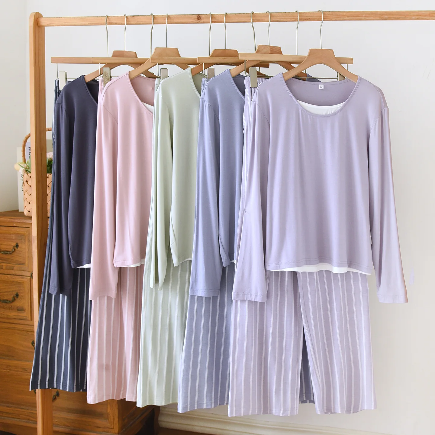 

Комплект женской пижамы из 2 предметов: модальные топы с круглым вырезом и длинными рукавами и длинные брюки, дышащий пижамный костюм