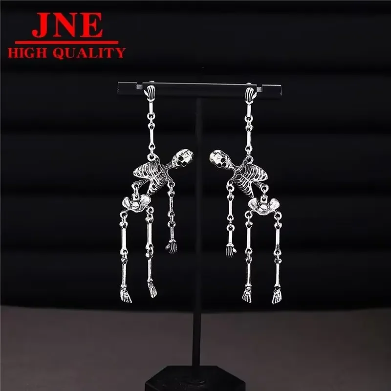Spoof Halloween Horror Funny Skull Rack Earrings Female Creative Personality High Sense Dark Goth Style Earrings Female