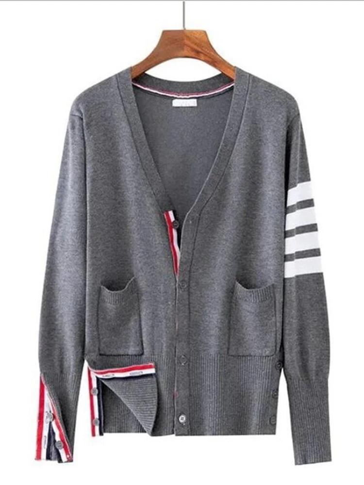 gkfnmt Cardigan Sweater Jacket V-neck Single Breasted Cardigans Striped Argyle Knitted Tops Autumn Black White Gray