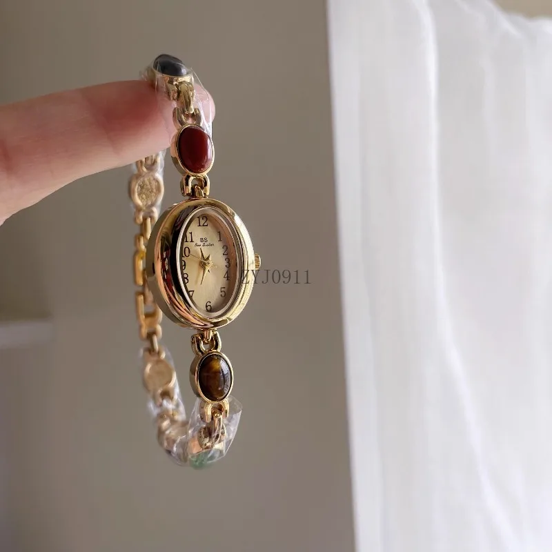 Novo chinês oval pequeno mostrador escala digital relógio estilo retro pulseira relógio de quartzo feminino