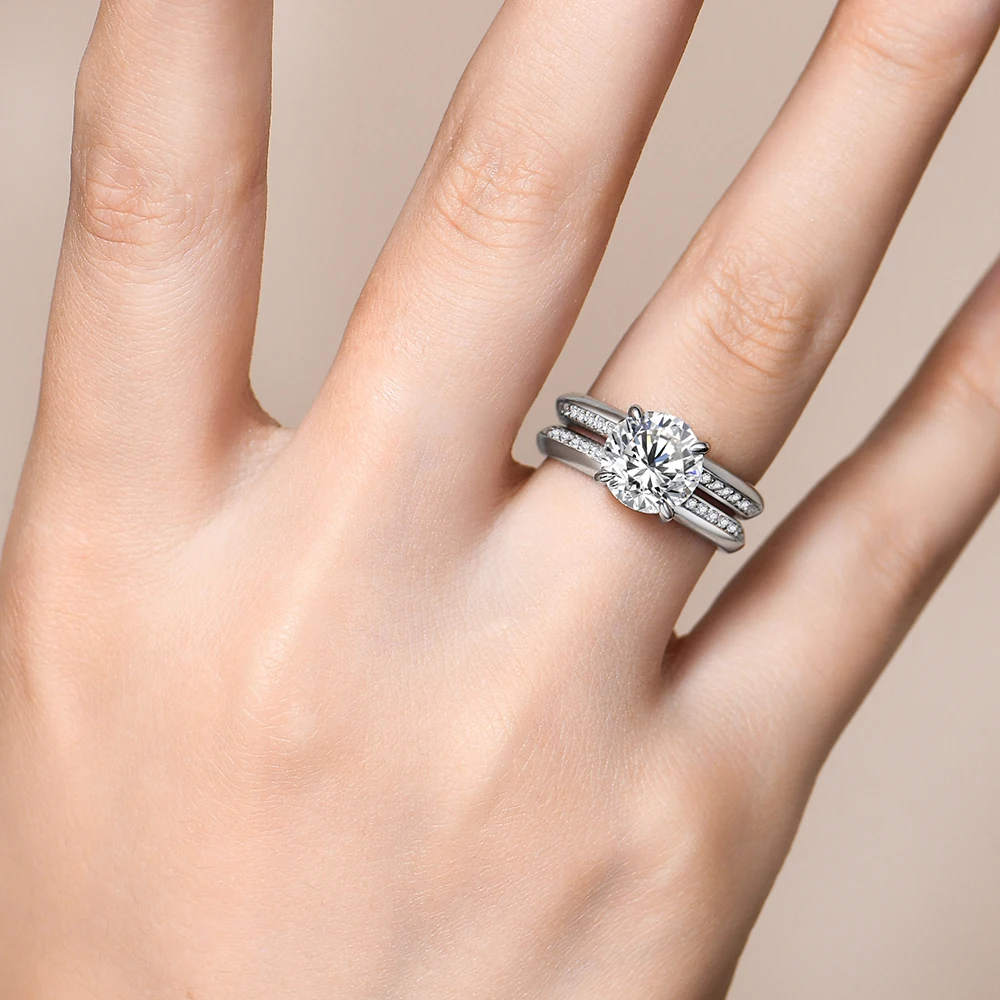 CHARMING Classic S925 Sterling Silver Moissanite Rings D VVS1 Color Sparkling Diamond Ring for Men Women Wedding Fine Jewelry