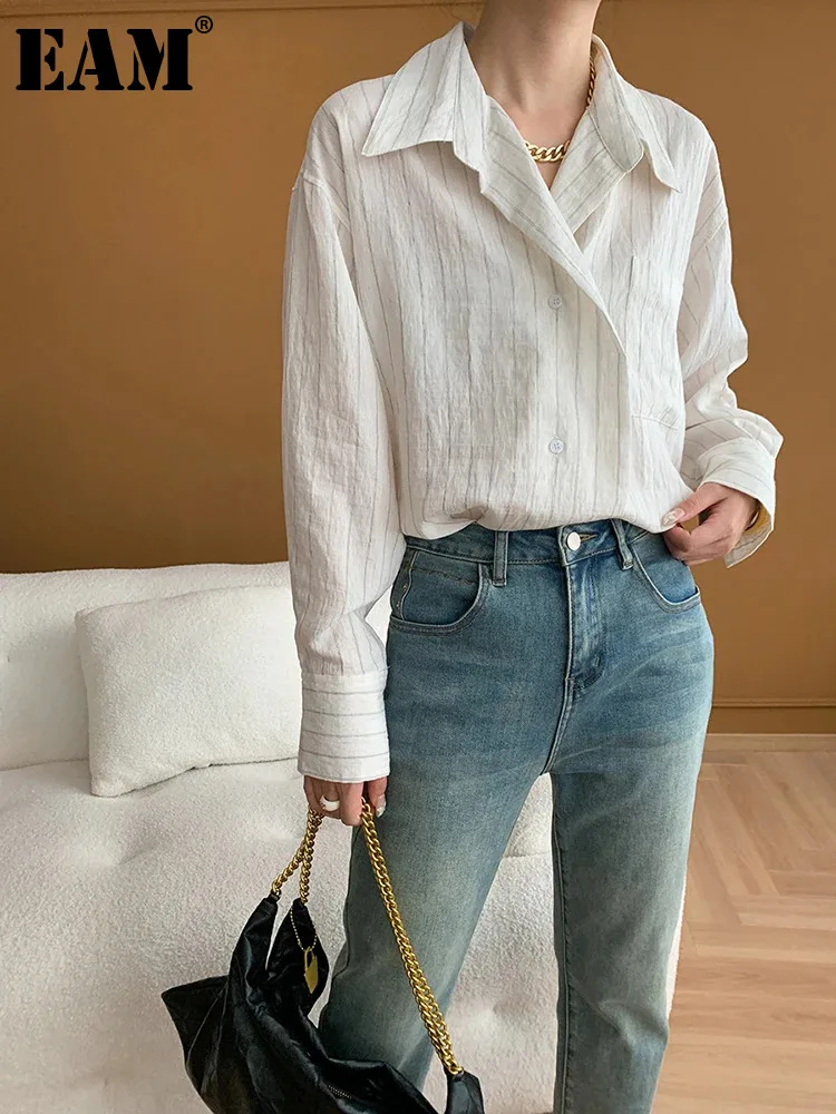 

[EAM] Women Beige Striped Pocket Big Size Elegant Blouse New Lapel Long Sleeve Shirt Fashion Tide Spring Autumn 2024 1DH6690