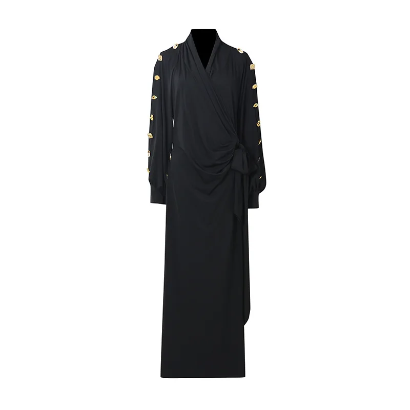 Elegancka sukienka damska, długa, jednolita, z cekinami, ozdobiona złotymi guzikami, z długim rękawem, czarna suknia wieczorowa, sukienka koktajlowa.