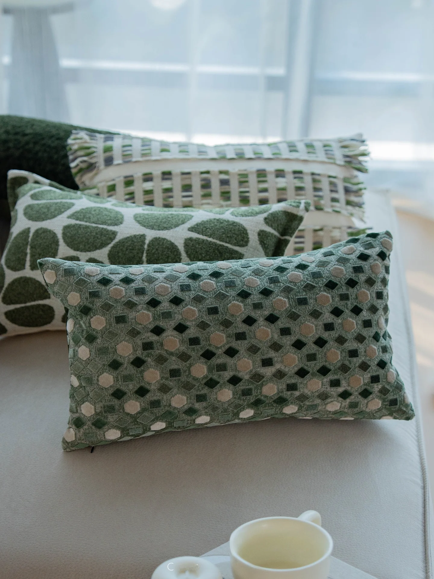 Retro Green Cotton Linen Pillow Luxury Sofa Living Room Soft Decoration Pillow Home Stay Rectangular Backrest Cushion