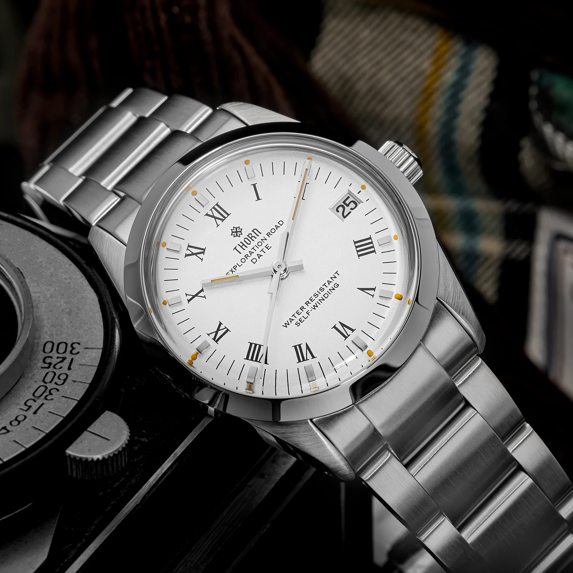 [T004] تحية ثورن للساعة الصغيرة العتيقة من العصر الذهبي مع حركة 34 ملم باكلي ثلاثة عشر شوط للزوجين PT5000