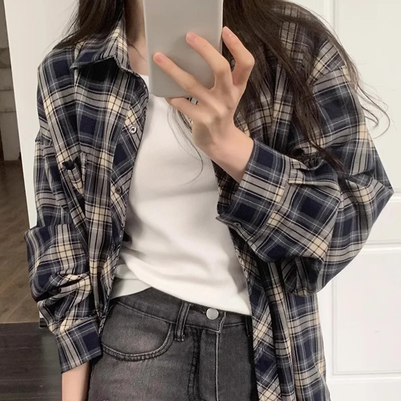 Autumn  Plaid Shirts for Women Korean Fashion Button Up Oversized Shirt Woman Aesthetic Loose Blouse Female All Match