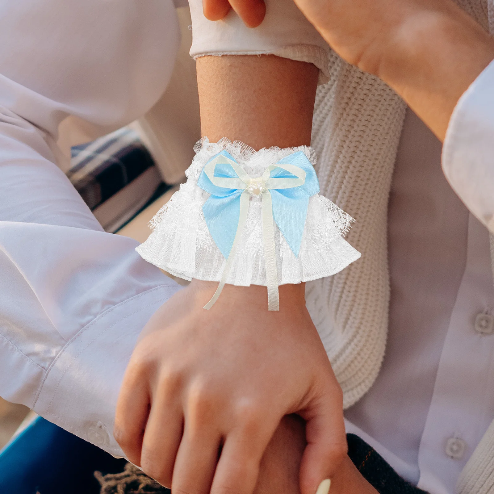 1 زوج الدانتيل الأصفاد المعصم الأزهار اكسسوارات الزفاف الزفاف تكدرت اليد الأكمام مطاطا سوار المرأة تصميم أنيق