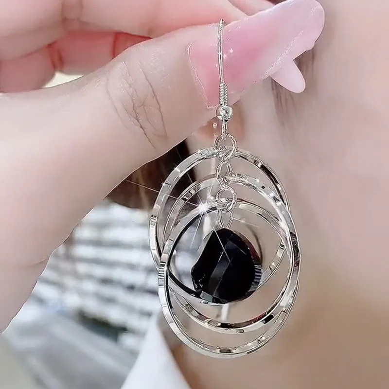 New Circle Stacked Black Crystal Dangle Earrings for Women Personality Fashion Matching Accessories Party Jewelry Birthday Gifts