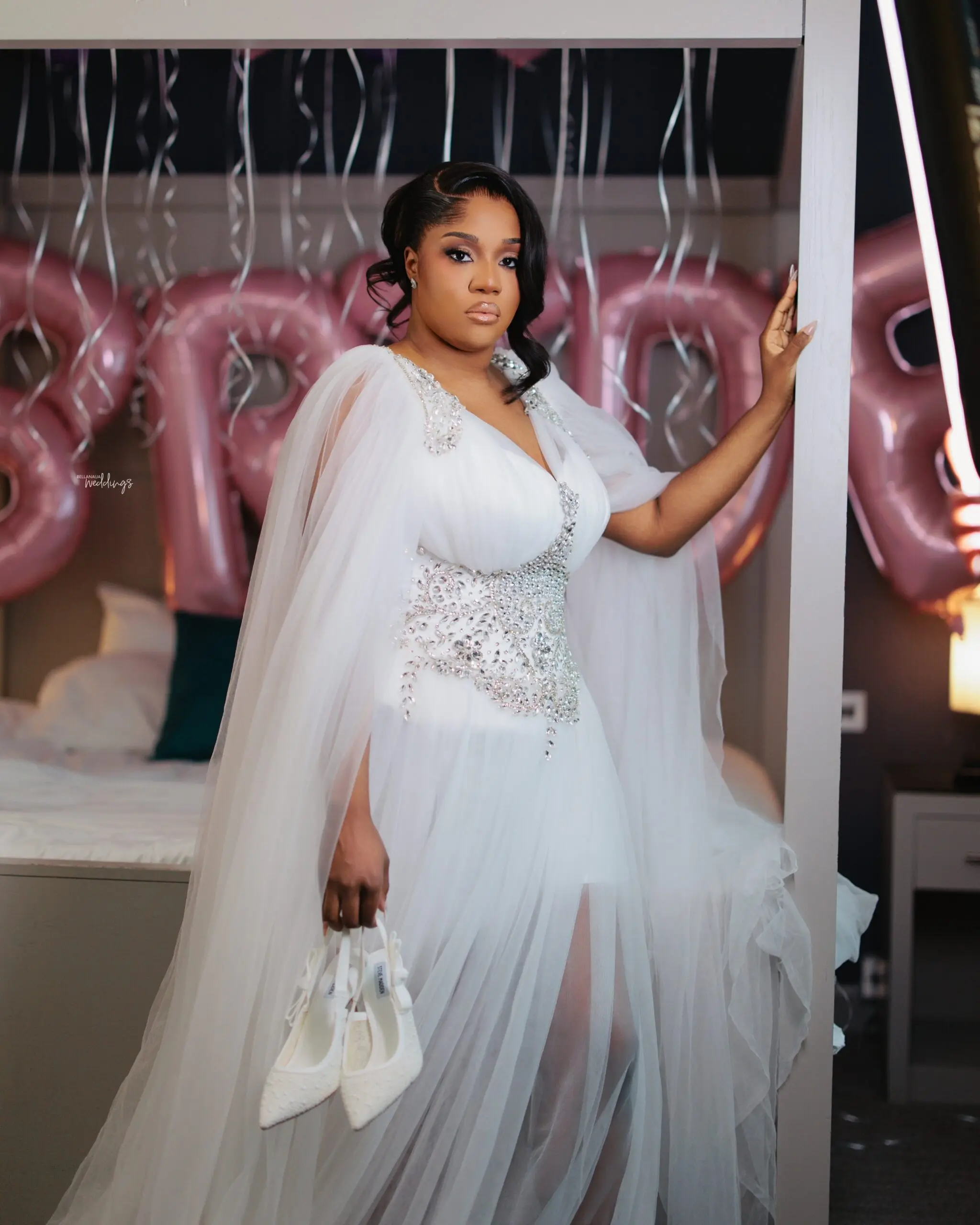 Luxury Wedding Robe for Bride Maxi Bathrobe Lingerie Women Gowns Customized Pajamas Photo Shoot Birthday Bride Party Sleepwear