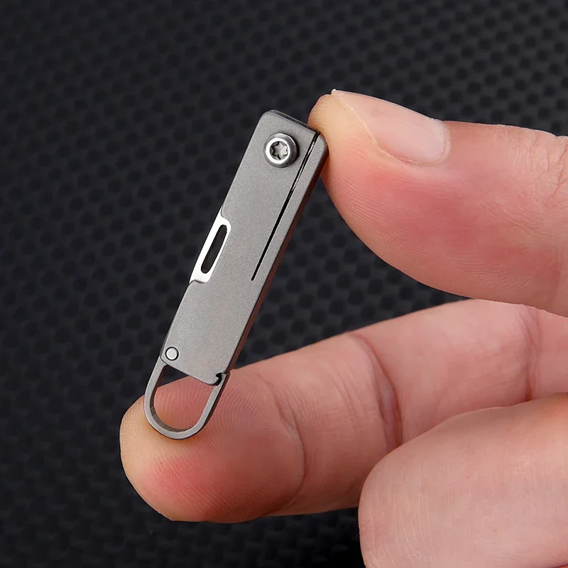 Titanium Alloy Mini Knife Keychain Pendant Is Convenient and Practical, Portable for Unboxing, Sharp Mini Folding Knife