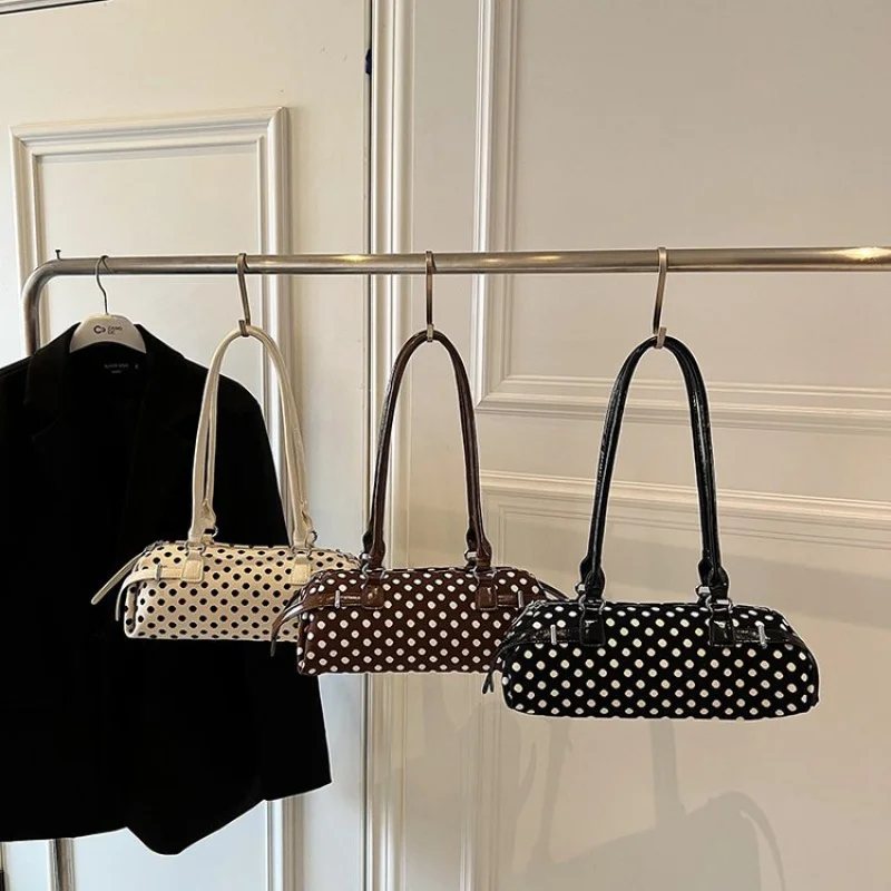 

Women's Shoulder Bag With Fine Leather Material And Casual Simple Vintage And Famous Long-Lasting Style ​