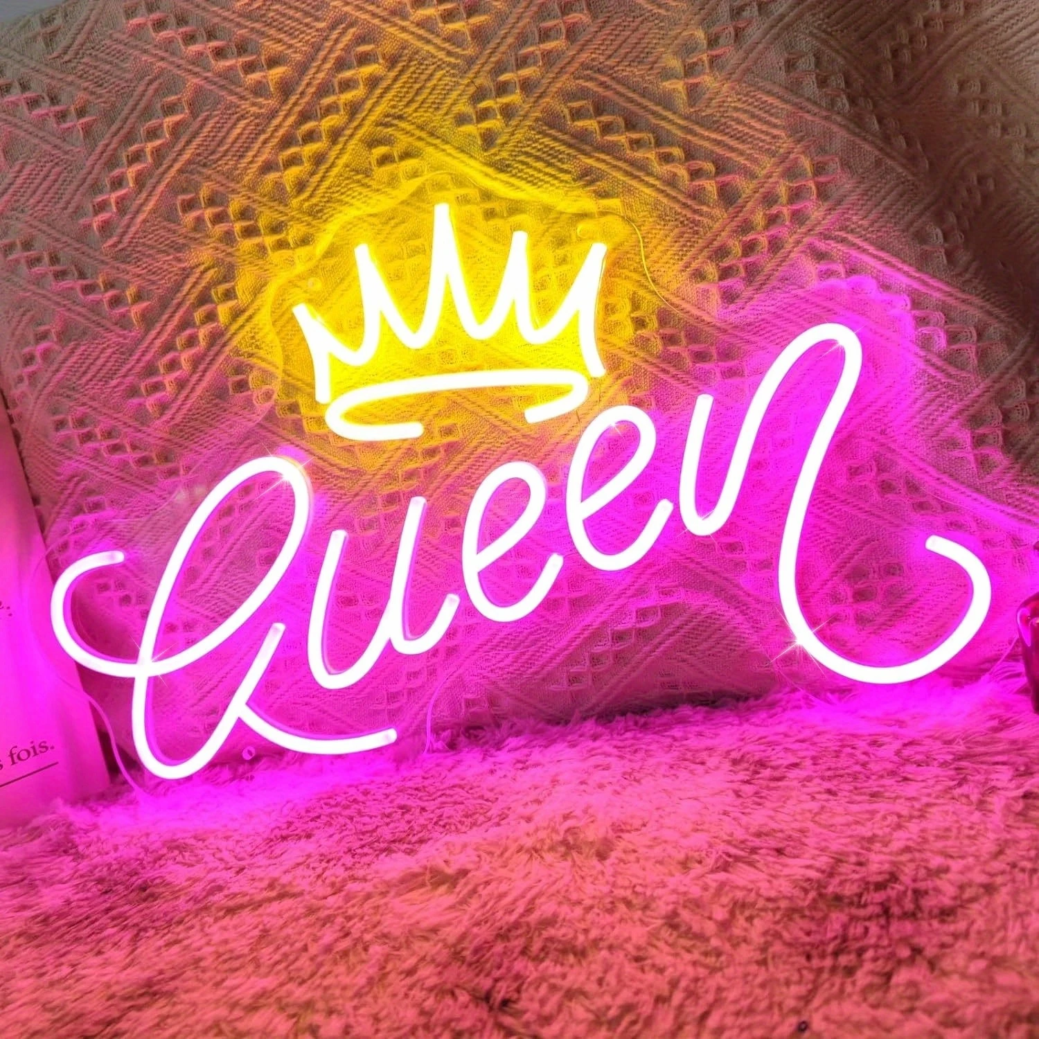Crown Queen Multicolor Neon Light, USB Operated Wall Decor with Switch Ideal for Family Gatherings, Weddings & Party Ambiance