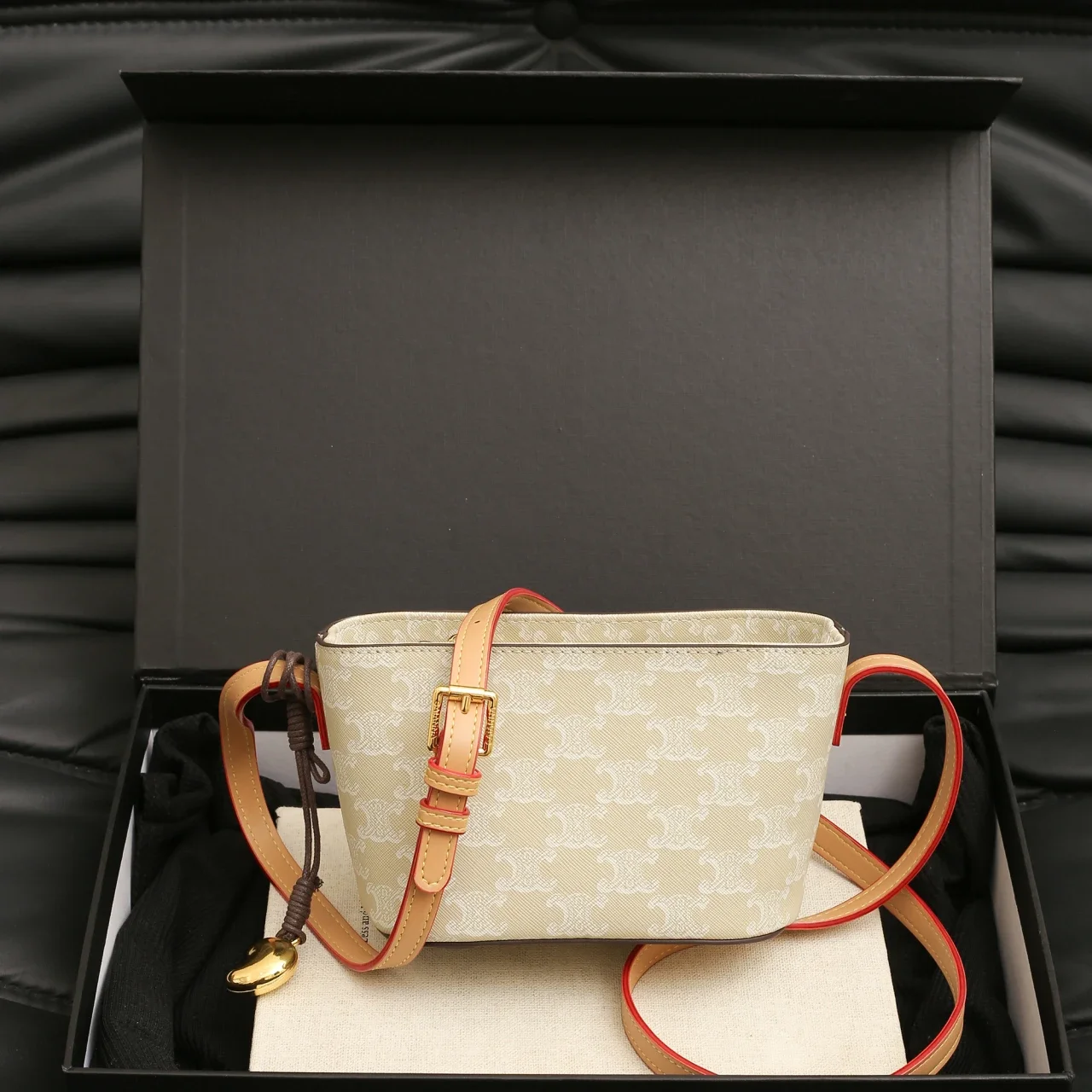 

Premium Leather Crossbody Handbag - Elegant Commuter Tote With Vintage Paris Design & Large Capacity