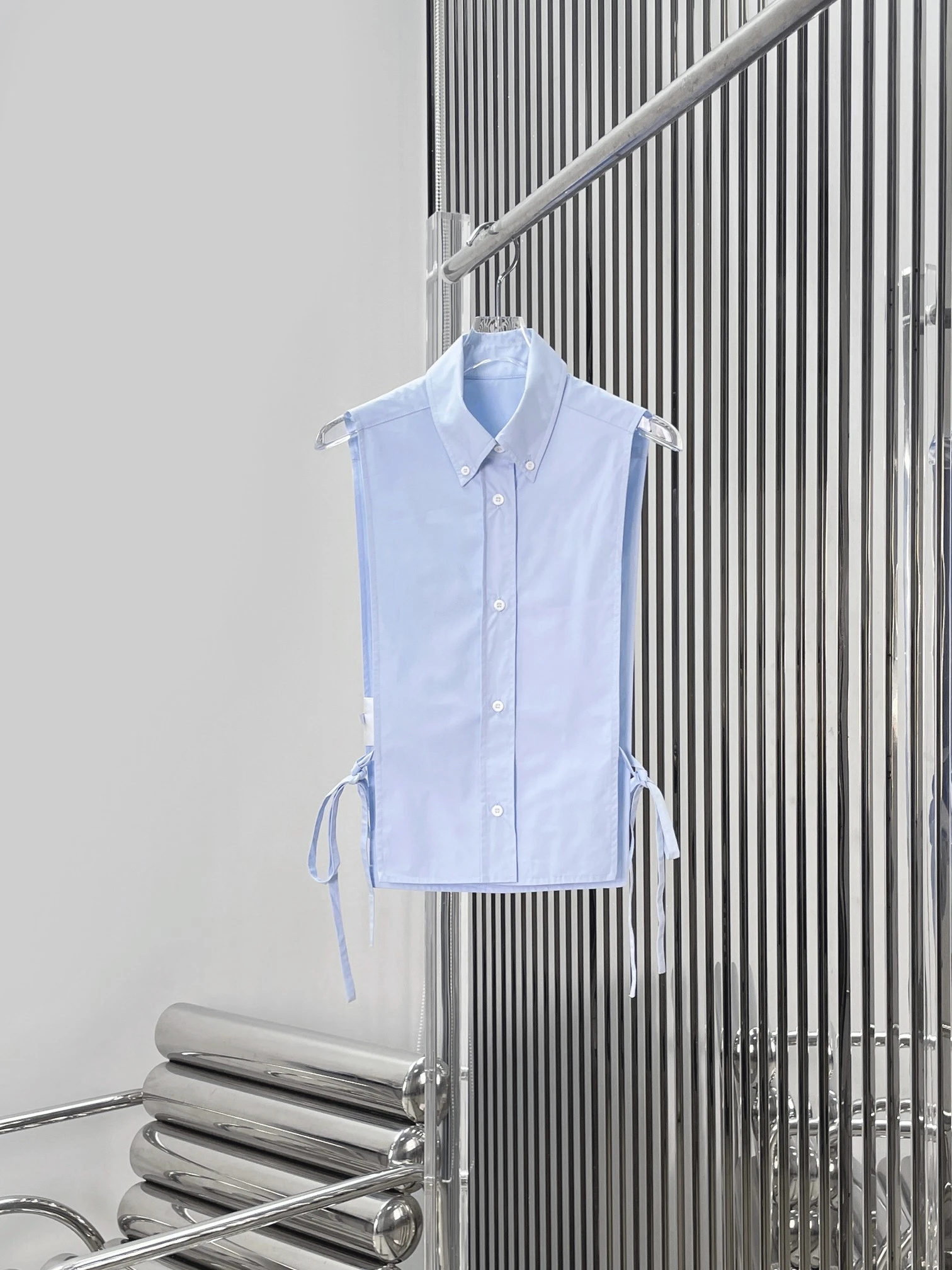 

Fashionable Women's Sleeveless Side Opened Belted Shirt High Quality Ageless Workwear Casual Style Pure Cotton Breathable