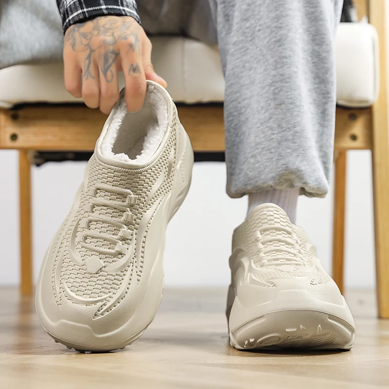 أحذية رجالية شتوية قطيفة تحافظ على الدفء أحذية مقاومة للماء إيفا نعل سميك خفيف بمقدمة مستديرة سهلة الارتداء عند الكاحل أحذية رياضية للمشي باللون الأسود