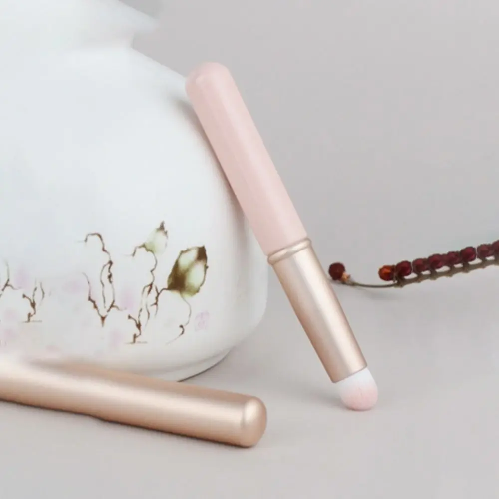 Easy To Carry Multi-Purpose Lip Brush Professional Portable Lipstick Brush Round Head Mini Strong Coverage Makeup Tools Women