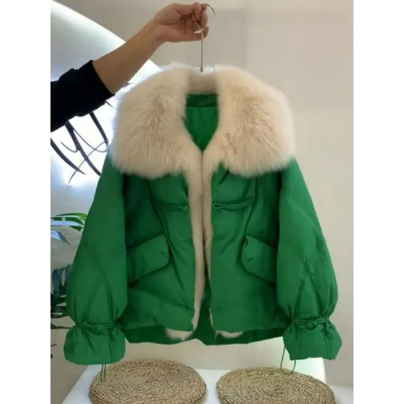 

New Retro Loose and Slimming Cotton-padded Jacket for The Winter of 2025 Exudes High-end Fashionable and Youthful Charm Parkas