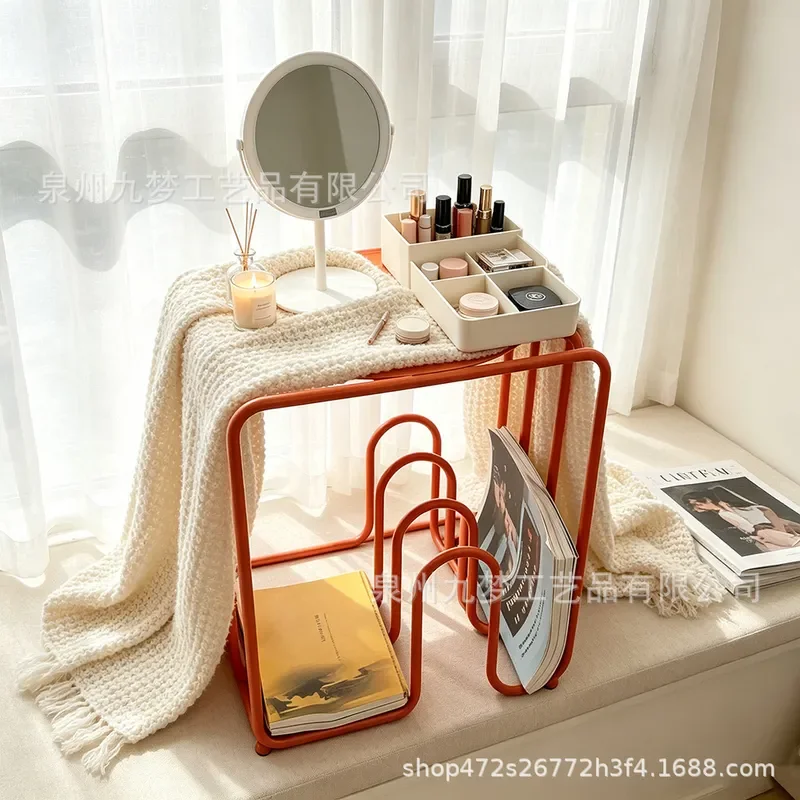 Dopamine Style Wrought Iron Edge Table Small Apartment Living Room Bedside Locker Metal Corner Side Table Coffee Table