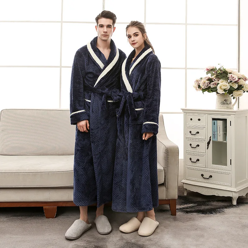 Autumn and Winter Season Home Plush Flannel Soft and Comfortable Couple Pajamas Thick Keep Warm Bathrobe Pajamas