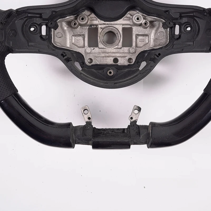 High Quality Carbon Fiber Racing Steering Wheel For C Class W204 W205 view 5