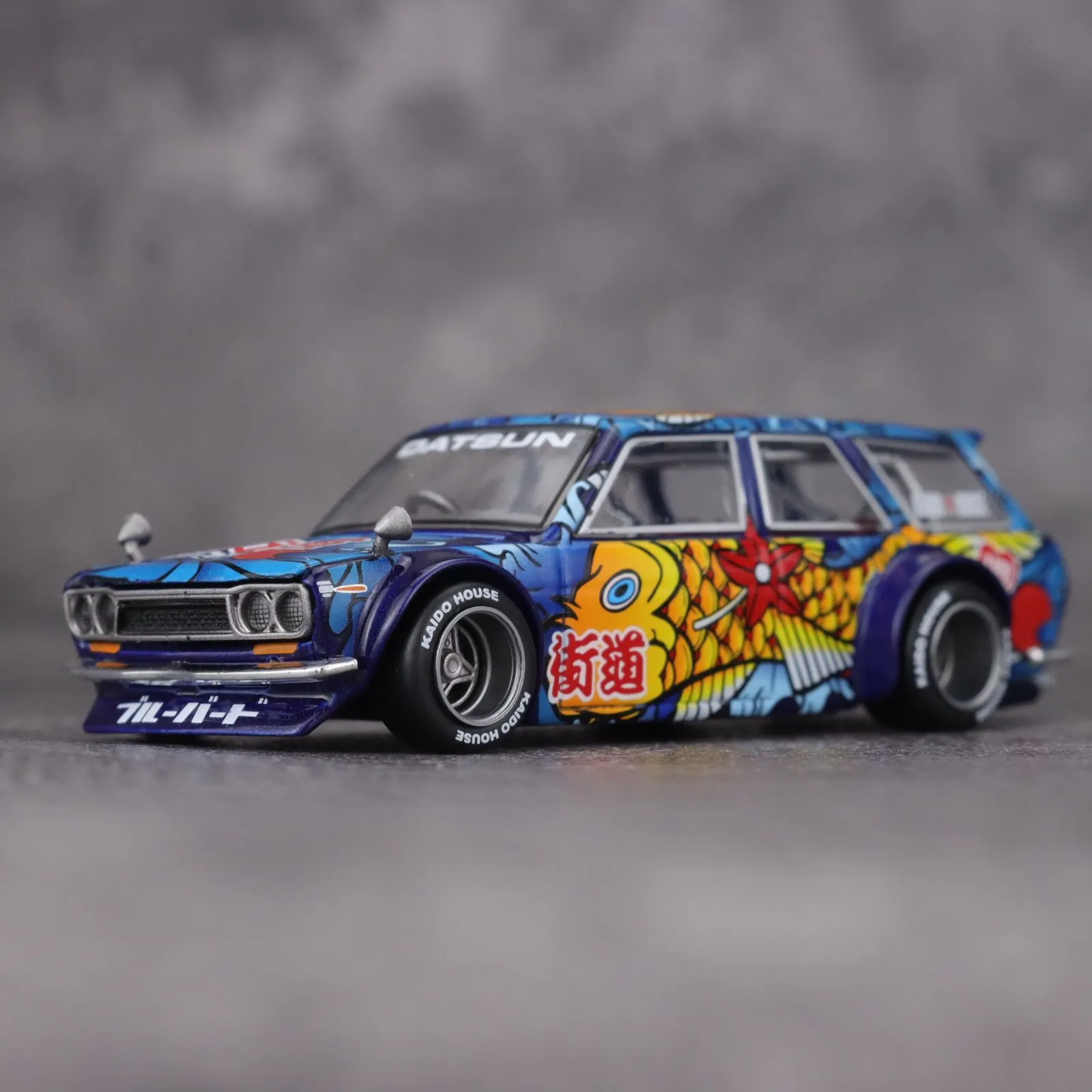 Kaido House MINIGT Diecast 1/64 Scale Datsun 510 Car Model Alloy Datsun 510 Wagon Play Vehicles Original Box Collection Display