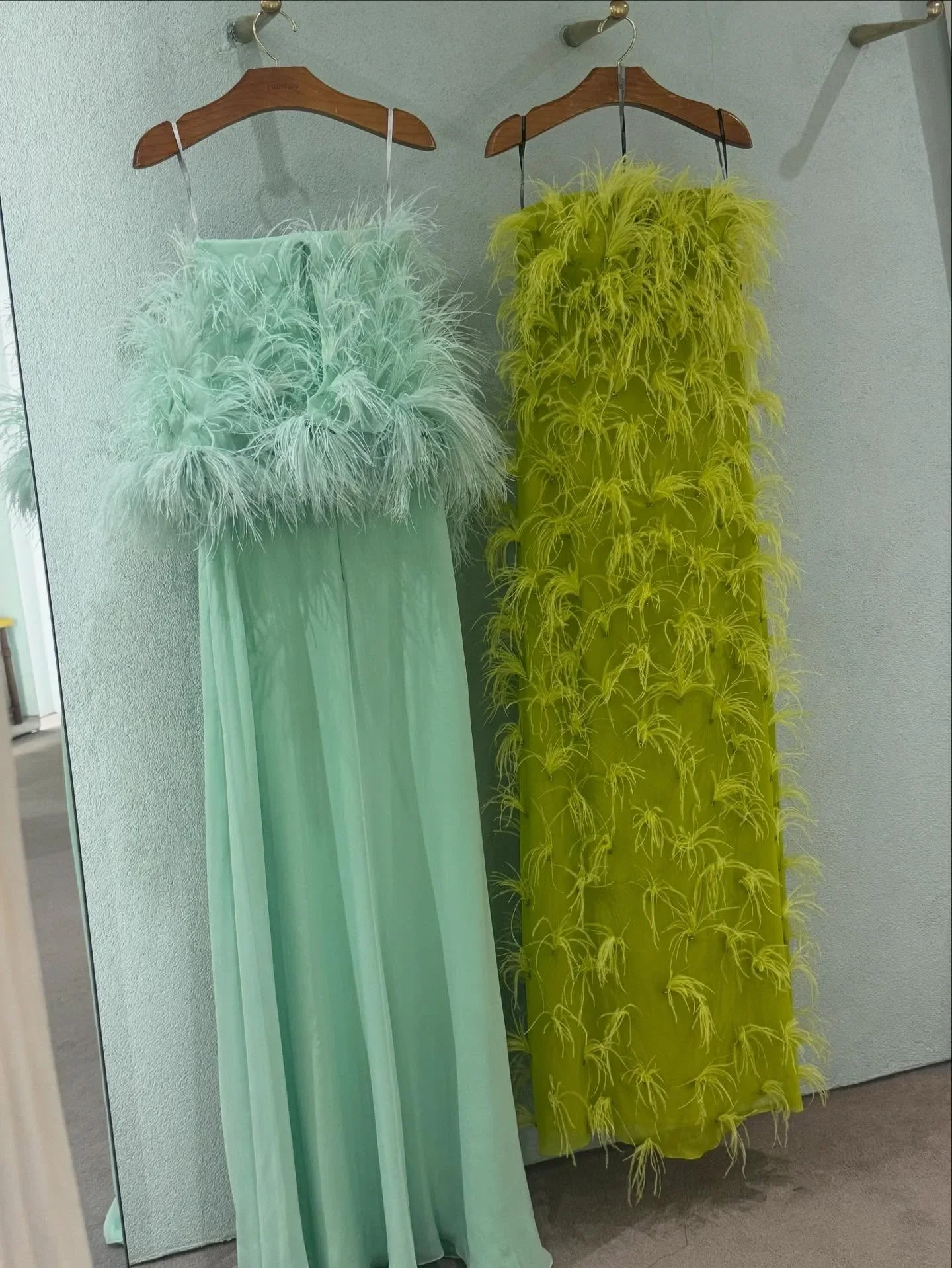 فستان حفلة موسيقية بسيط مخصص من الريش السماوي قبالة الكتف شيفون فيستدوس دي نوش طول الأرض سهرة رسمية 2025 #2