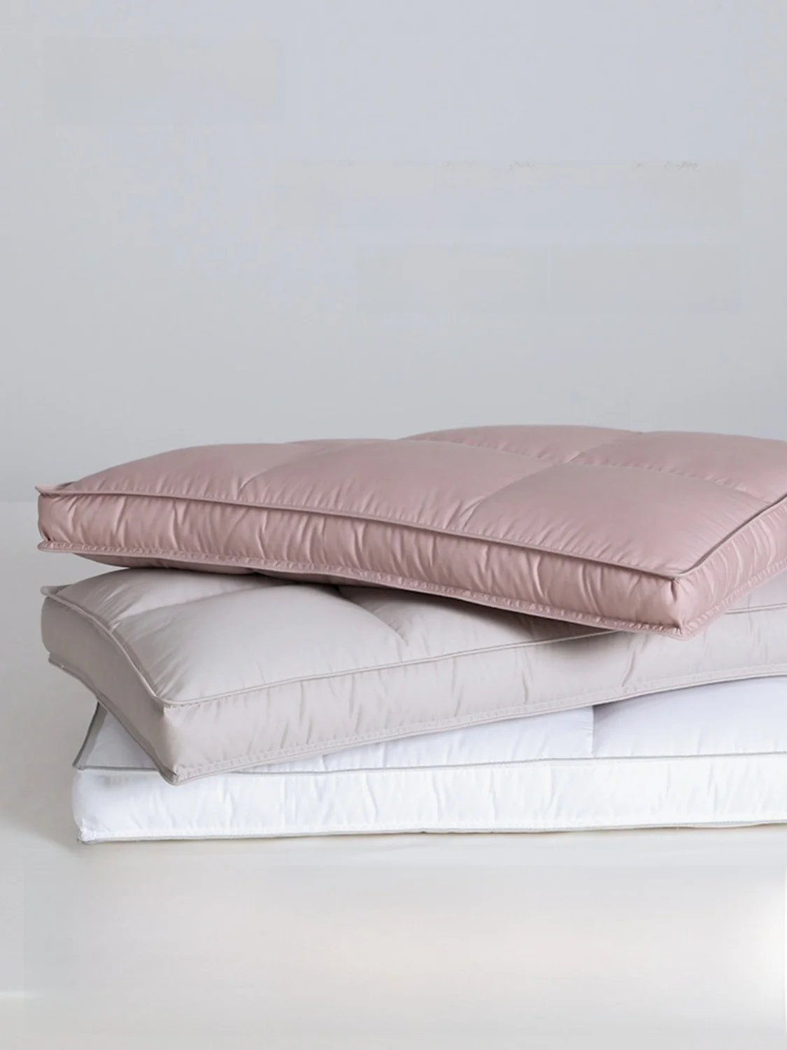 

Sleep Enhancing Six Grids Memory Foam Pillow Core Neck Support Adult Low Pillow for Home Use Comfortable Polyester Fiber