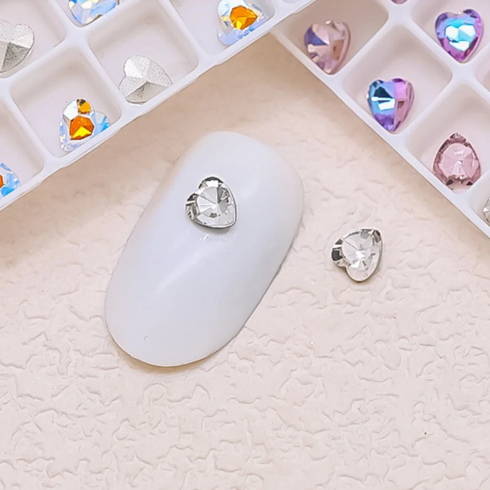 100pcs/pack 4mm pointed bottom heart jewelry with super sparkling illusion crystal peach heart mini diamond nail matching