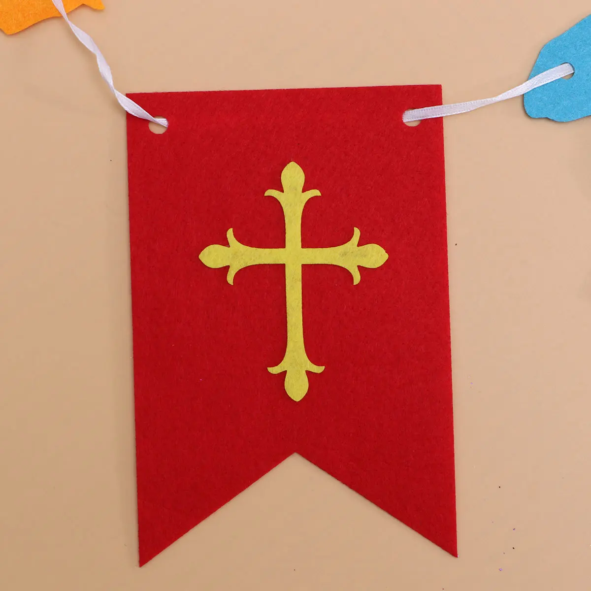 

3m Party Bunting Banner Non-Woven Mask Shape Hanging Decoration Pull Flag for Room Wall Window Outdoor Festive Fun