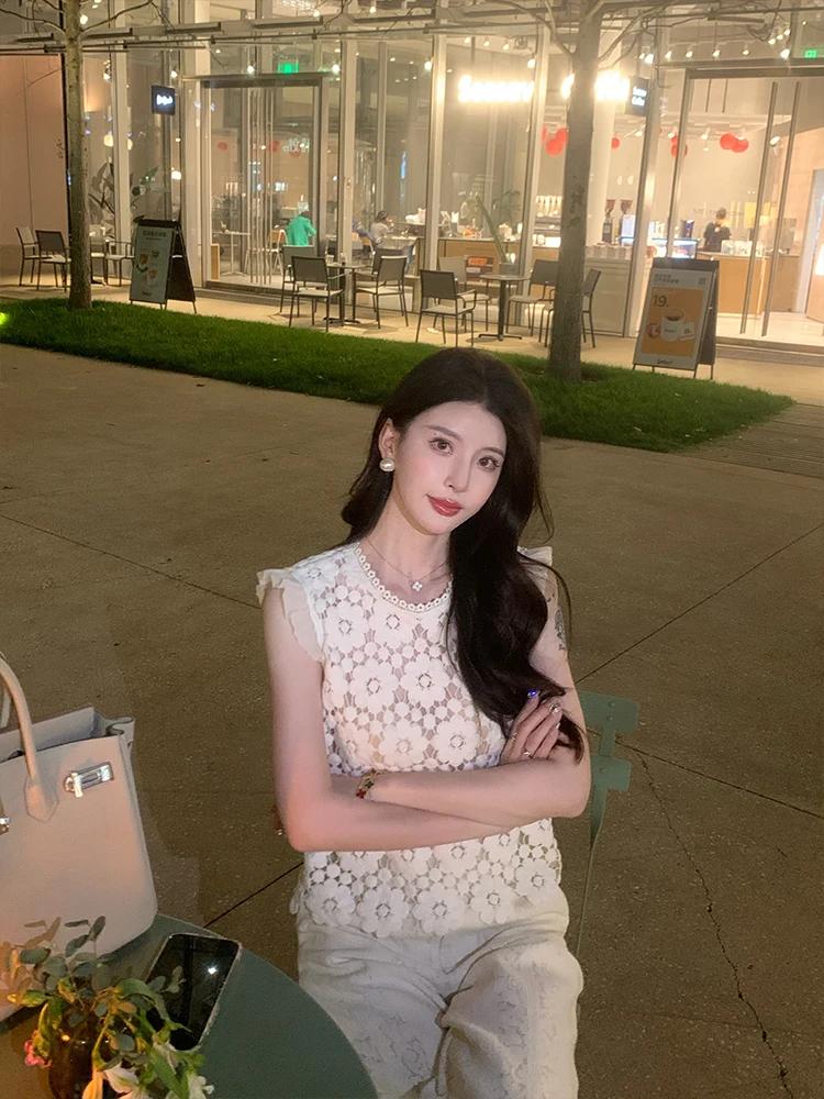 

White Lace Sleeveless round Neck Shirt Women's Premium Sensation New 2026 Kun XingChun Cotton Casual Style Comfortable Fit