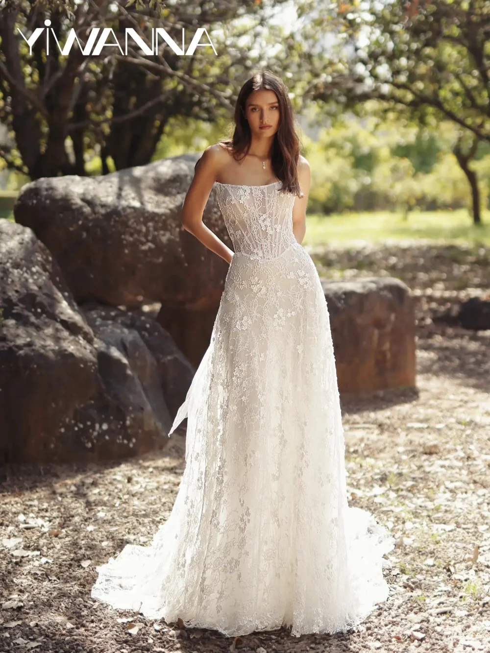 

New Arrival Beaded Appliques Wedding Dress Strapless A-line Floor-length Bridal Gown Customized Attractive Dresses For Bride